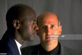 你知道Air Jordan的由来吗？乔丹前经纪人：寓意之一是乔丹能飞图片