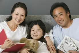 父母离婚后，我和爸爸的故事，轰动了整条街图片