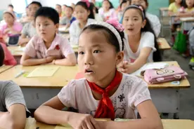 中小学实行延时服务，看似“接送难”被解决，新问题却接连不断图片