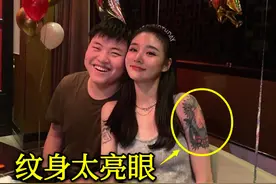 Uzi情人节晒图，婷婷久违穿吊带，看到这个细节后，难怪不准穿图片
