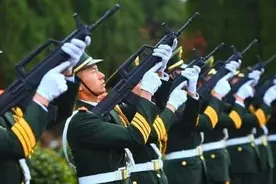 为什么不能朝天打枪？8年前的教训太惨痛，至今依然不敢忘图片