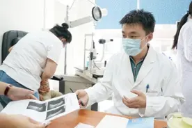 良医 | 陶勇医生用微笑给了行凶之人一记响亮的耳光图片