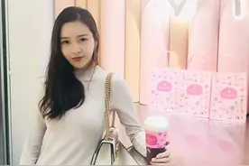 陕西美女，985大学毕业，吃遍中国，年入千万，给河南捐款50万元图片