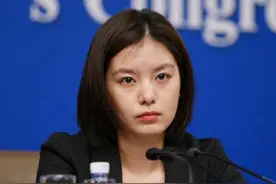 “最美翻译官”张京：16分钟速记速翻临危不乱，吊打美国翻译图片