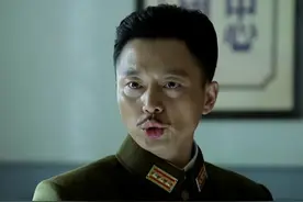 "最帅反派"刘奕君，因得罪宋佳被"雪藏"多年，却给胡歌当配角爆红图片