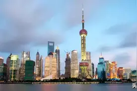 中美差距缩小，2021年1-6月中、美、德、法、西gdp情况图片