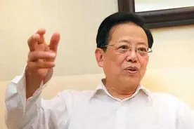 弈林雄狮胡荣华，自出洞来第一仗！图片