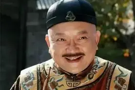 乾隆刚一断气，嘉庆为何立即诛杀和珅？嘉庆：我已经忍和珅很久了图片