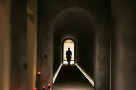 林生斌在网上哭坟，而最可怜的女人叫朱小贞图片
