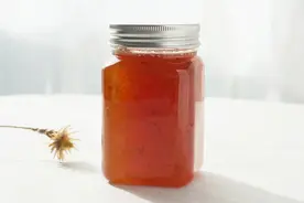 秋天，多给家人喝蜂蜜柚子茶，常喝去火又美肤，下面分享详细做法图片