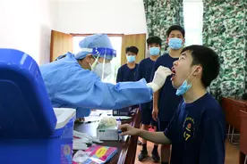 广东新丰县人武部做好四“字”文章 让准新兵走好军旅第一步图片