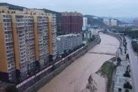 强降雨致2.53万人受灾 陕西再发地质灾害气象风险橙色预警图片