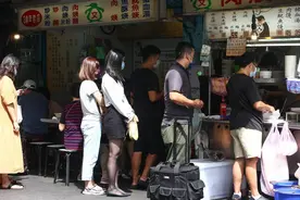 台湾基本工资调涨能解决低薪问题？柯文哲：重要的是产业转型图片