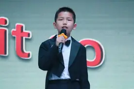 「Parenting」从小培养孩子爱读英文原版书籍的习惯吧图片
