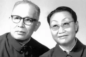 卧底王士光夫妻假戏真做，王新失踪丈夫不再婚，7年后妻子找上门图片