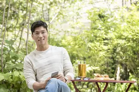 冷战≠冷暴力，婚后那些不说话的男人，心里都在想什么？图片