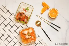 媳妇置办的爱心便当，每周五天从不重样，富含了对老公浓浓爱意图片