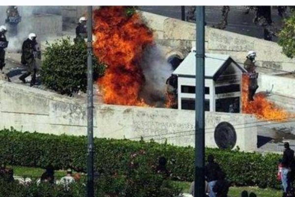 中国男子火烧靖国神社，面对日方抓捕，中韩为何出奇默契？