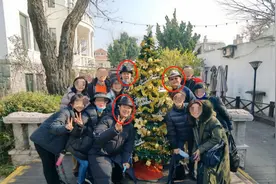 张国立张铁林王刚重聚，张铁林55岁女友罕露面，比男友还显老？图片