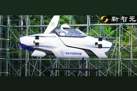 日本空中飞车SkyDrive试飞画面曝光！ 2023年就能打「飞的」了！图片