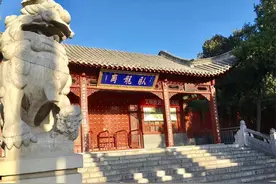 “南阳·诸葛亮躬耕地”系列（一） 张晓刚：烟标上的卧龙岗文化④图片