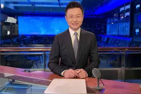 央视"名嘴"刚强，娶2婚北京卫视"一姐"春妮，传丁克多年喜得爱子图片
