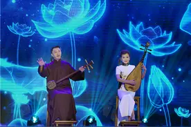 又逢《花好月圆》，曾一夜筹得50万的她换肝后重新登台唱起评弹图片