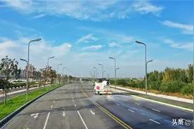 关于路：人生的道路虽然漫长，但要紧处常常只有几步图片