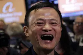 马云当年在“落魄”时，资助他200块的外国夫妇，现在怎样了？图片
