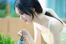 赵丽颖端午福利，清新甜美照，真心爱她镜头里才捕捉到最美瞬间图片