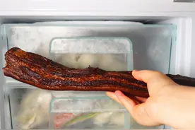 腊肉在冰箱放一年还可以吃吗？今天终于知道了，看完快转告家人视频封面