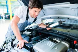 修车行即将倒闭，老板全家出动当卧底，三个月后爆赚50万图片