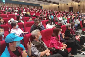 省图书馆首期《赣图大讲堂》郦波解读辛弃疾的人生境界图片