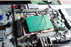 海信液晶电视47V88PK不开机故障应急维修图片