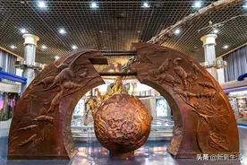有会动的恐龙、长长齿牙的大象，北京这座博物馆里有一个大世界图片