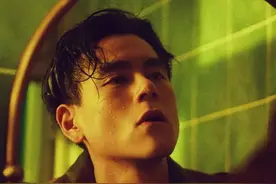 三读《第一炉香》原著：“被动”娶葛薇龙的乔琪乔，其实挺无辜的图片