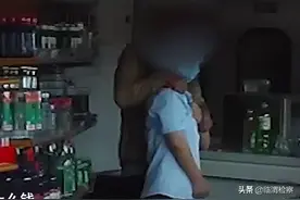 北京西站：“孝顺”男子为钱持刀劫持便利店店员视频曝光！图片