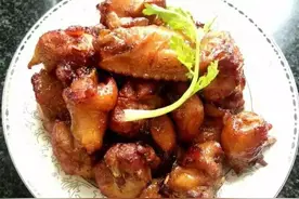 用电饭煲焗鸡：软嫩香滑，微甜，有点酒香，大补图片