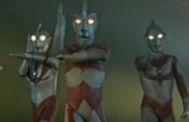 各个身高中最胖的奥特曼，贝利亚有6万吨，而赛罗还不到4万吨