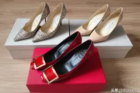 蕾丝面与缎面高跟鞋，不同材质的鞋子性感度有什么差距？图片