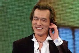 李咏：50岁因癌症去世！去美国治病被误会捞钱移民，他却从未辩解图片