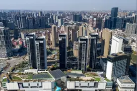 西安两高档富人区，处于寸土寸金地方，房子价格差8300元／㎡图片
