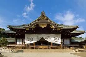 靖国神社惊现“杀武汉人”涂鸦，日本网友批评：实属不该！图片