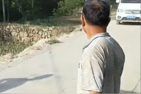 男孩目睹母亲被黑熊咬死话变少 其父亲：最担心的就是他图片