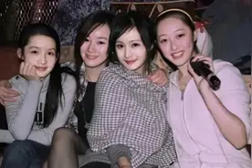 杨幂整容前旧照流出，白嫩鲜活灵气逼人图片