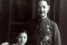 17岁的美女嫁54岁的将军，怀孕十余次，没有儿子图片