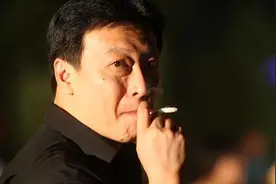范冰冰出事后，穆晓光为了保护她，将自己送进了牢房图片