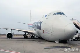拼凑而成却又备受追捧：“小短腿”727和737的前世今生图片