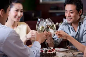 新中产阶级标准出炉：国内3320万户达标，年收入20万只是最低标准图片