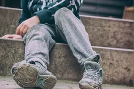 鞋子这种情况，家长要注意了图片